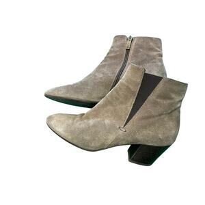 AQuatalia Women’s Taupe Suede Faylynn Side Zip Ankle Boots Size 7 Made in Italy